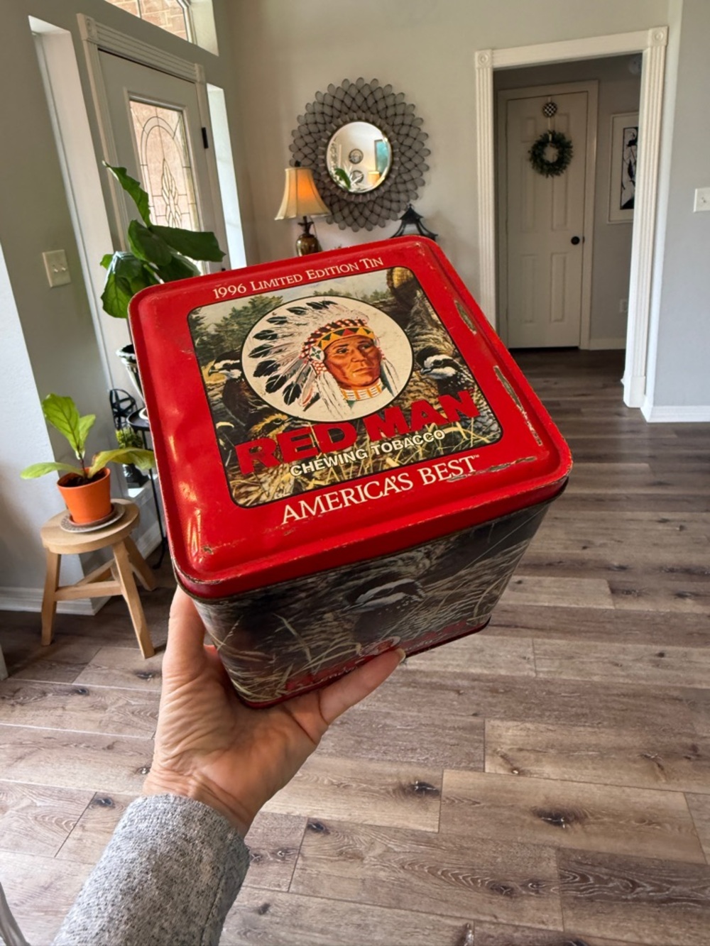 Vintage Red Man Red Tin Chewing Tobacco Collector's Storage - Picture 10 of 14